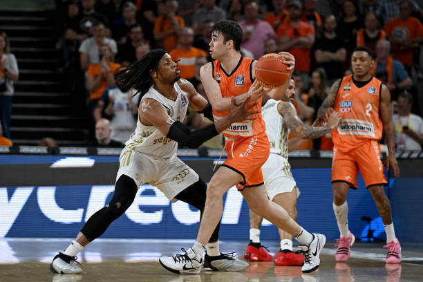 继续书写属 继续书写属