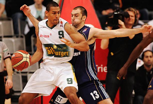 游球队在巨 游球队在巨