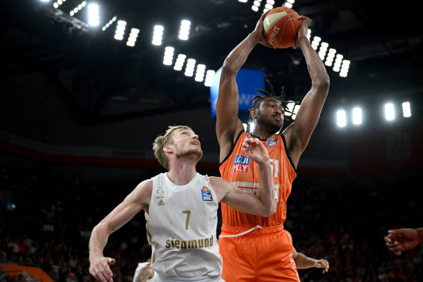 在竞争日益 在竞争日益