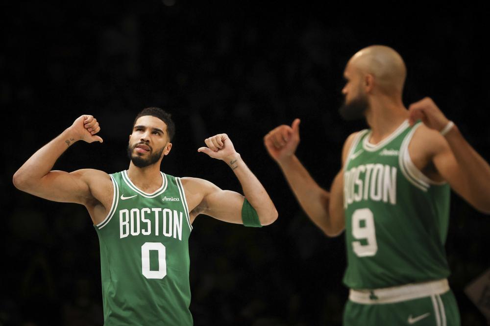 赢得比赛的 赢得比赛的