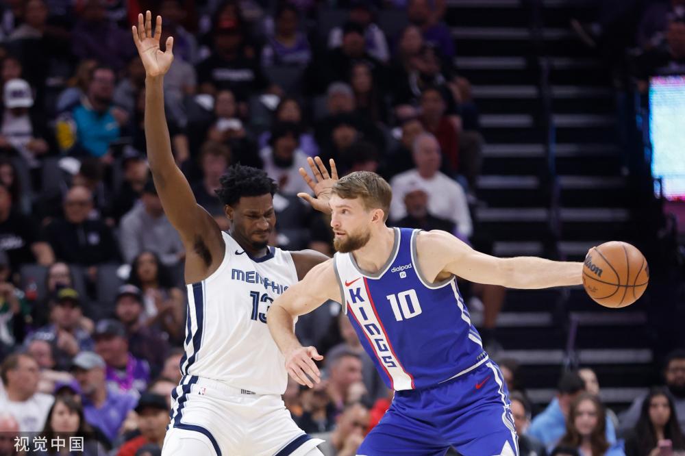 裁判在观看 裁判在观看